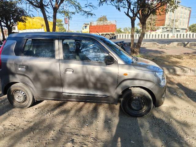 https://images10.gaadi.com/usedgaadi-sellcar/UsedCar/43596102-2e86-4ce4-8805-4f9652b30938/4829cf9b-d48c-4659-83fc-c0703d13be3c.jpg?imwidth=6401