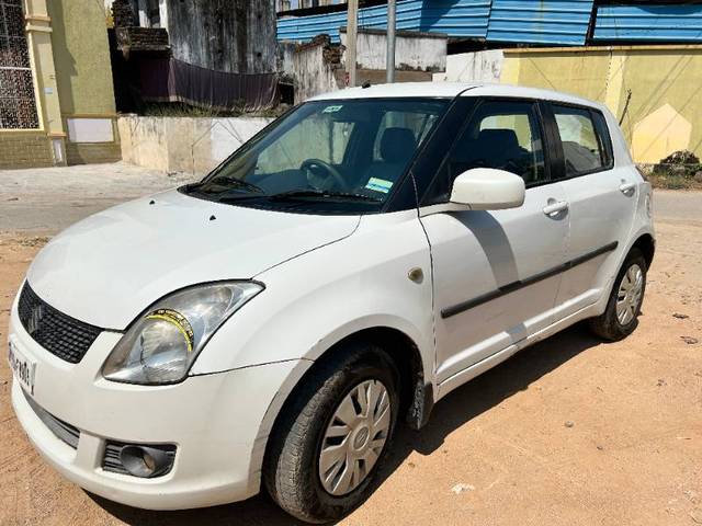 https://images10.gaadi.com/usedgaadi-sellcar/UsedCar/436625b7-2e34-4c30-9596-ed073d73d116/923773b2-a35b-4d88-b112-8c783bc4f2ec.JPG?imwidth=6400