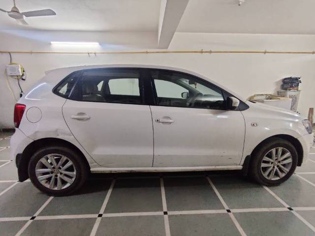 https://images10.gaadi.com/usedgaadi-sellcar/UsedCar/43d0ee75-461f-4c9d-ae49-b3eca6b5f368/ea824e78-bb73-4957-9651-7e362a5c7fbc.jpg?imwidth=6401