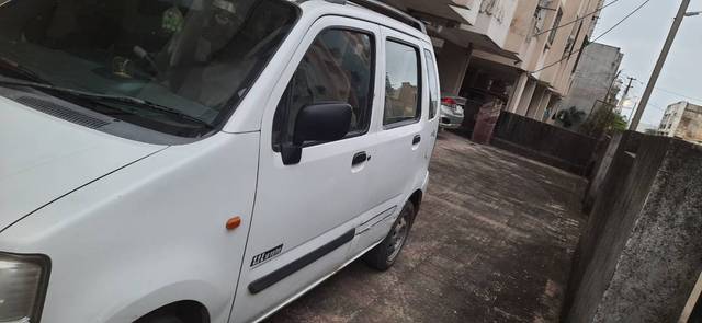 https://images10.gaadi.com/usedgaadi-sellcar/UsedCar/43fabaad-d13d-433e-a124-1d5665217d0b/3edcbc45-2cdf-4120-a4bd-2e42d0d5ff30.jpg?imwidth=6402