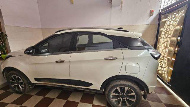 https://images10.gaadi.com/usedgaadi-sellcar/UsedCar/441cf4d2-2970-4b76-bc5a-f4a75b97afaa/b4e23c53-121b-4211-867b-ced35dc6e822.jpg?imwidth=6402