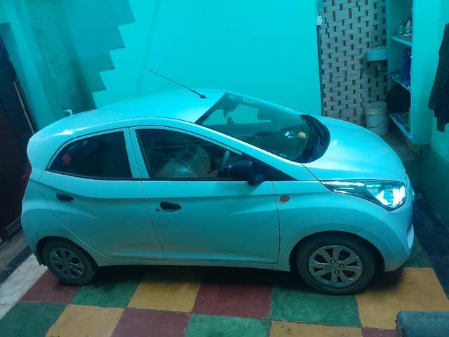 https://images10.gaadi.com/usedgaadi-sellcar/UsedCar/441e4e76-e7cd-4275-8066-3fee691165d8/4a3feef3-5b08-4fb0-88fc-963d91856290.jpg?imwidth=6400