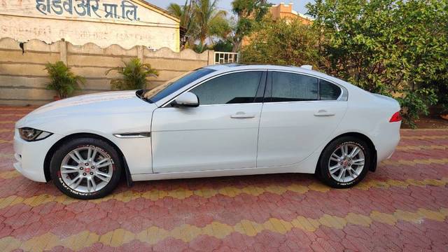 https://images10.gaadi.com/usedgaadi-sellcar/UsedCar/4429ac91-0e88-4b2d-babf-877ed1e5ced1/f9b82908-9fb2-4261-8ee7-c104ab8c2186.jpeg?imwidth=6402