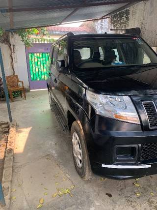 Mahindra TUV 300 2015-2019 Mahindra TUV 300 T6 Plus