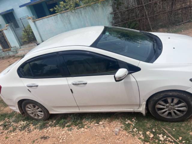https://images10.gaadi.com/usedgaadi-sellcar/UsedCar/4468ab75-ba29-4699-a660-3be92f1087c6/f6b0d569-8f4c-460a-8ed0-d5b1f73927d9.jpeg?imwidth=6400
