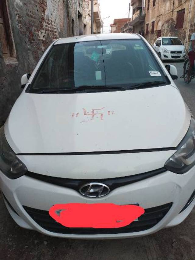 https://images10.gaadi.com/usedgaadi-sellcar/UsedCar/44c19d74-7a00-4ce9-a26b-5a8c6dc9fe28/a4277326-6e8c-499f-9465-44af9cb90519.jpg?imwidth=6401