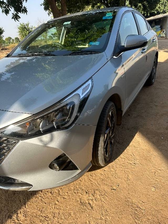 https://images10.gaadi.com/usedgaadi-sellcar/UsedCar/44e420c8-deba-423b-8054-6ad3287d06aa/ad8060e6-5f60-4ae0-846d-ec1527e1da6a.jpg?imwidth=6400