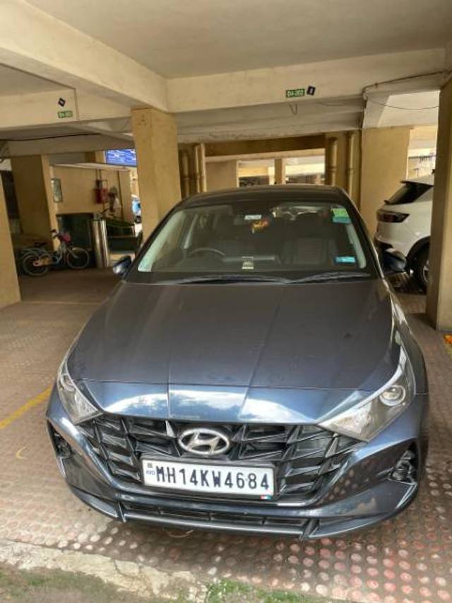 https://images10.gaadi.com/usedgaadi-sellcar/UsedCar/4544159a-23fe-4df0-8184-62e36b043c8d/e3d3c8cd-0927-4aa2-9550-2a6b29085e6f.jpg?imwidth=6400