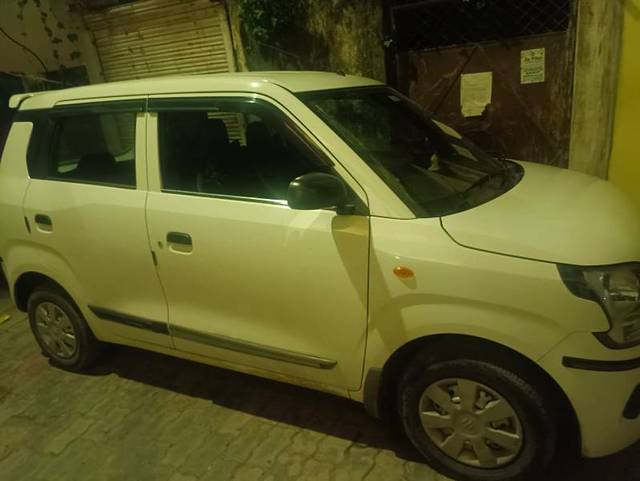 https://images10.gaadi.com/usedgaadi-sellcar/UsedCar/4557af9c-bb52-47a4-857b-3033ad5c0c42/e7334486-5b2f-40ca-9eba-14fc12a96bc8.jpg?imwidth=6401