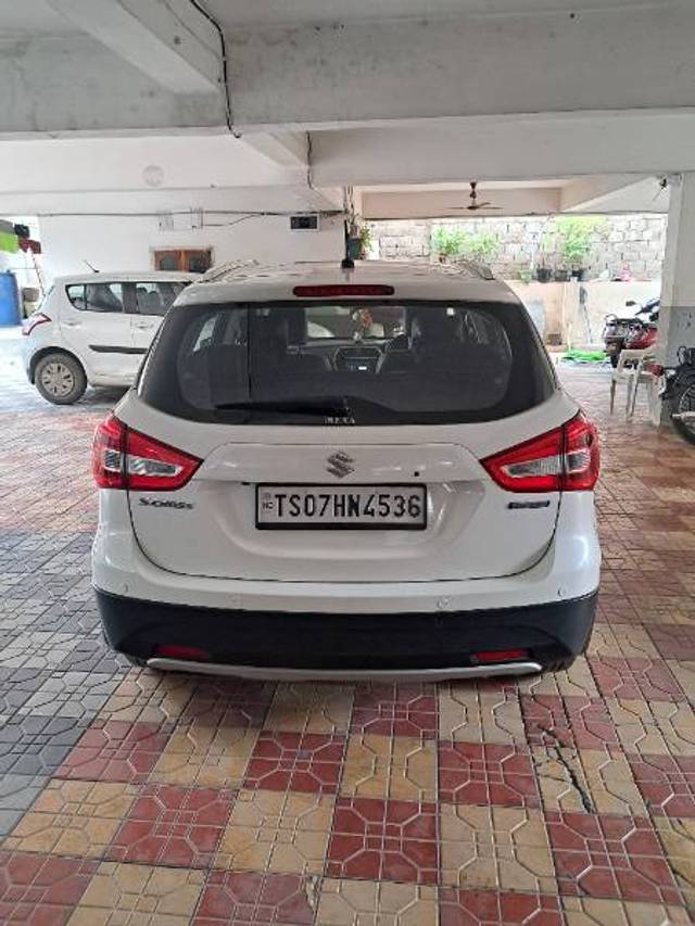 https://images10.gaadi.com/usedgaadi-sellcar/UsedCar/457c7e66-f81f-488a-a250-43e0e68f5c8a/7485ef5e-0019-4881-b521-35bc85356f60.jpg?imwidth=6401