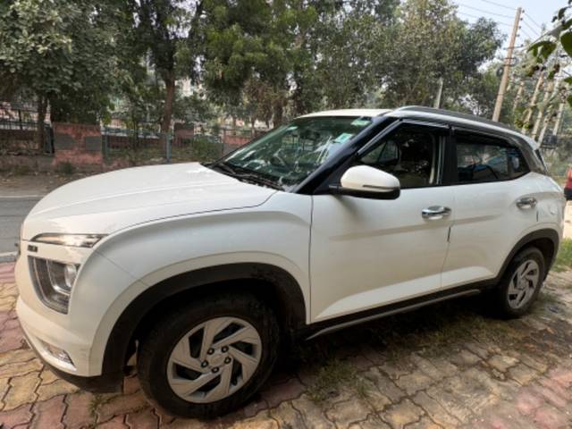 https://images10.gaadi.com/usedgaadi-sellcar/UsedCar/45818b97-9374-4997-b1de-79217b4bfc9a/d92c50cc-72c6-4fb9-9cc4-be7c5d75da45.jpeg?imwidth=6400