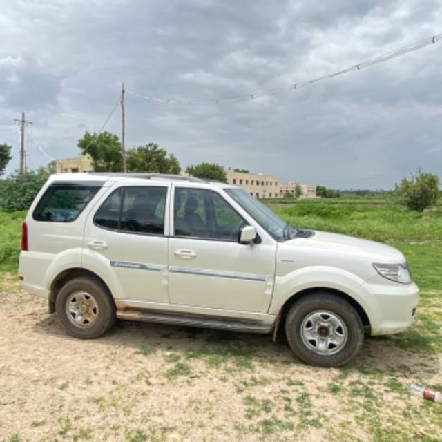 https://images10.gaadi.com/usedgaadi-sellcar/UsedCar/4589d227-13b6-4b8c-aabf-ad02a2df2b4e/0a5c0ab7-c07d-494f-af2b-2e42d320f265.jpeg?imwidth=6400
