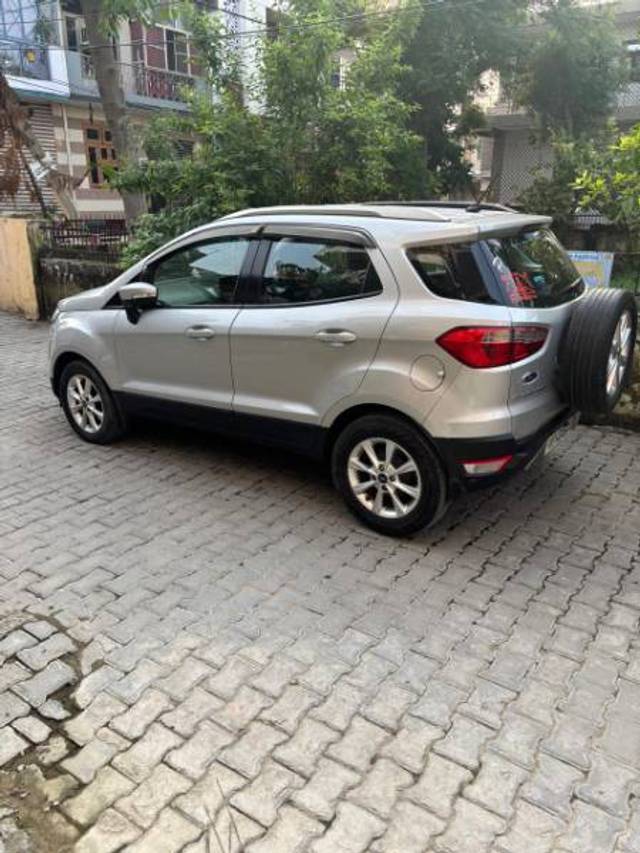 https://images10.gaadi.com/usedgaadi-sellcar/UsedCar/45916850-a281-45b0-b2db-952c460c7691/729f49eb-43a3-4d2d-8728-cc2ecfe61ada.jpg?imwidth=6402