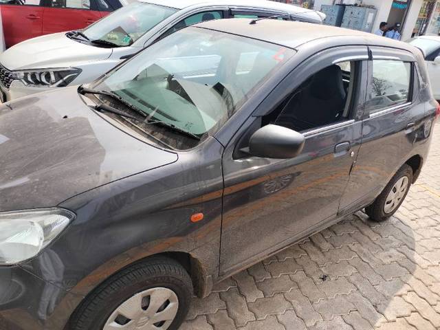 https://images10.gaadi.com/usedgaadi-sellcar/UsedCar/459f71c5-dc16-48a7-a825-4a052892d5ee/7eb838a2-4fcb-4afd-ab42-d9ea7e5ed8a3.jpg?imwidth=6400
