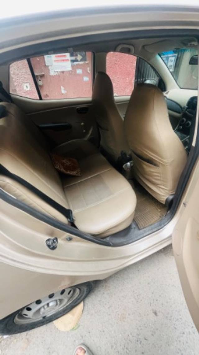 https://images10.gaadi.com/usedgaadi-sellcar/UsedCar/45bdb841-9d6b-479d-8ca9-1692e2f77e6f/0f46f6cf-fdf4-4ce0-a168-c4e0d43dad54.jpeg?imwidth=6402