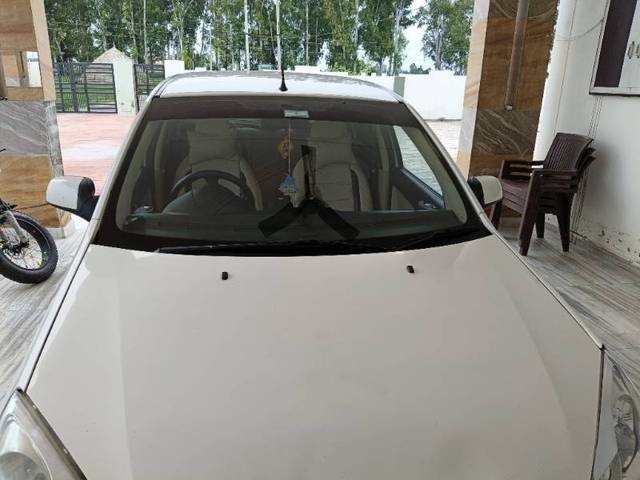 https://images10.gaadi.com/usedgaadi-sellcar/UsedCar/460ef6c5-4e9a-4553-ae08-66709646b80f/fcf14554-7c06-433c-9b05-e549b44a6499.jpg?imwidth=6401