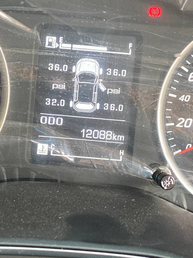 https://images10.gaadi.com/usedgaadi-sellcar/UsedCar/461281bd-b117-4263-ba4f-253722e15e37/5412b635-e839-4b28-880c-ac0e58f2fc70.jpeg?imwidth=6401