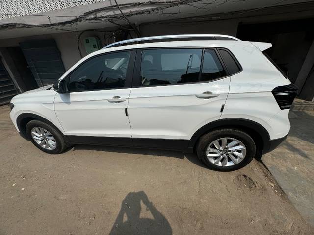 https://images10.gaadi.com/usedgaadi-sellcar/UsedCar/4618d087-6b66-4074-8c30-b4445ec0161c/d1806d22-7e98-4ad1-a3e1-7931015fcb5c.jpg?imwidth=6402