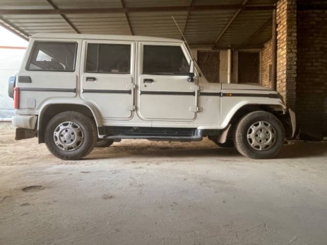 https://images10.gaadi.com/usedgaadi-sellcar/UsedCar/46199dec-124f-4500-81dc-44d0bbf6d969/a840f2e5-33ec-4e02-9114-89a82d4bb8e8.jpeg?imwidth=6400