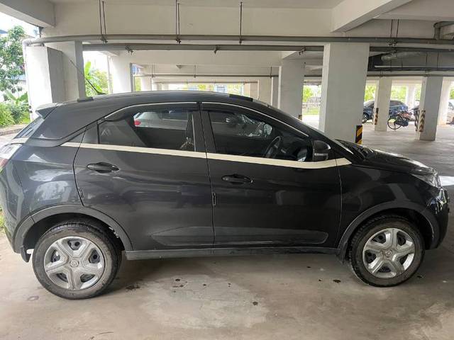 https://images10.gaadi.com/usedgaadi-sellcar/UsedCar/46d18e07-11f4-4637-ac7e-f1e98b80e1be/b9d2ecde-afa6-445e-a8b3-b3f3fc14bcc3.jpeg?imwidth=6401