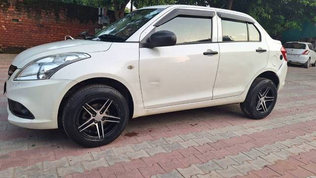 https://images10.gaadi.com/usedgaadi-sellcar/UsedCar/46de1a02-76c3-492e-843a-682160931b0c/f6a37229-b6ad-4dab-a6f4-5eb63a58d28f.jpg?imwidth=6400