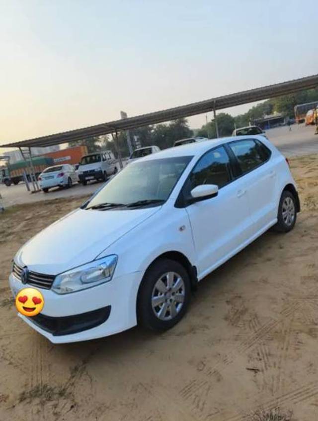 https://images10.gaadi.com/usedgaadi-sellcar/UsedCar/47100e03-8fe1-4884-9072-9f807a181394/9d0eb4d5-8dc3-475c-af9d-acbceefa475c.jpg?imwidth=6402