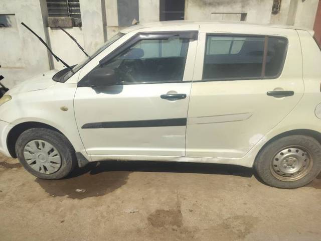 https://images10.gaadi.com/usedgaadi-sellcar/UsedCar/4752b6e4-e4c6-467d-a857-029072b83b96/bb6e7d82-227c-4f58-8747-d5418264f346.jpg?imwidth=6402