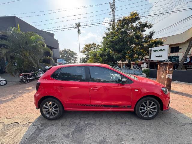 https://images10.gaadi.com/usedgaadi-sellcar/UsedCar/4755cbc6-f7c4-4594-914b-593ce0d10e92/d8cc1850-fed8-456f-8470-741c63d61ad0.jpeg?imwidth=6401