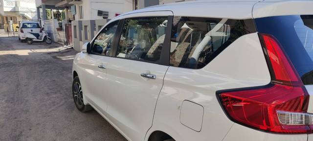 https://images10.gaadi.com/usedgaadi-sellcar/UsedCar/475c1123-bd3e-4eb8-a0f0-0b829a2a67fb/d91f436f-d5e9-4685-a29e-b27db46f14c9.jpg?imwidth=6401