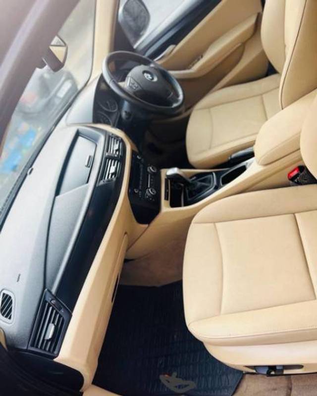 https://images10.gaadi.com/usedgaadi-sellcar/UsedCar/476b9c56-3313-43cc-865d-bc4a369820d1/94d1502b-77b2-4f60-abd8-931021c08e43.jpg?imwidth=6400