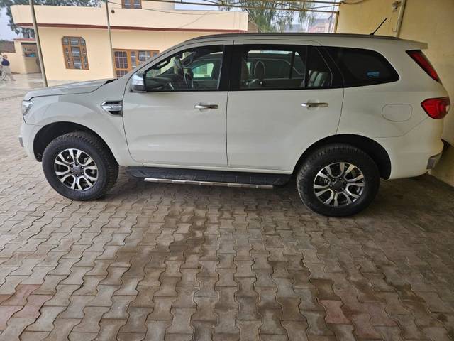 https://images10.gaadi.com/usedgaadi-sellcar/UsedCar/477691fb-c420-42fe-80a6-4135d53dfdeb/f0e6cf86-8461-4d3a-a922-4ffb30fa0625.jpeg?imwidth=6402