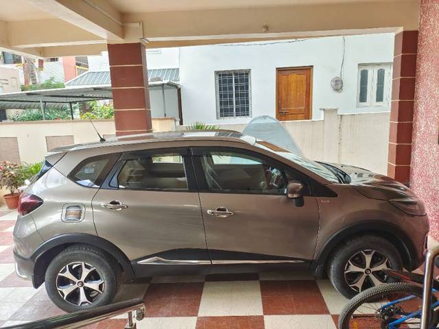 https://images10.gaadi.com/usedgaadi-sellcar/UsedCar/479d6505-f30f-422e-bed5-b9acab479039/1ccd11de-f340-48b6-8971-41362597f7d1.jpg?imwidth=6401