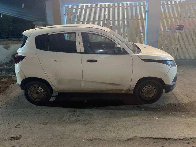 https://images10.gaadi.com/usedgaadi-sellcar/UsedCar/47b9b226-c097-41ba-a9f4-d27e6a70b56b/1a3d5c58-770e-4fd9-90c4-1087da95f7e1.jpg?imwidth=6401