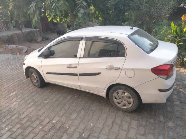 https://images10.gaadi.com/usedgaadi-sellcar/UsedCar/47bd041c-93e9-4e2e-9140-32541ba82eea/01e25651-e275-4b53-a025-a0fbd44d7858.jpg?imwidth=6402