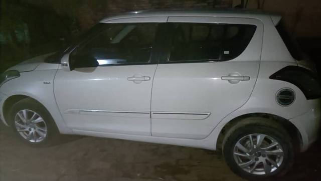 https://images10.gaadi.com/usedgaadi-sellcar/UsedCar/47e78949-b618-49b3-a486-58b747016f68/48c11348-11f6-4a0d-ab5b-e29e71115648.jpg?imwidth=6400