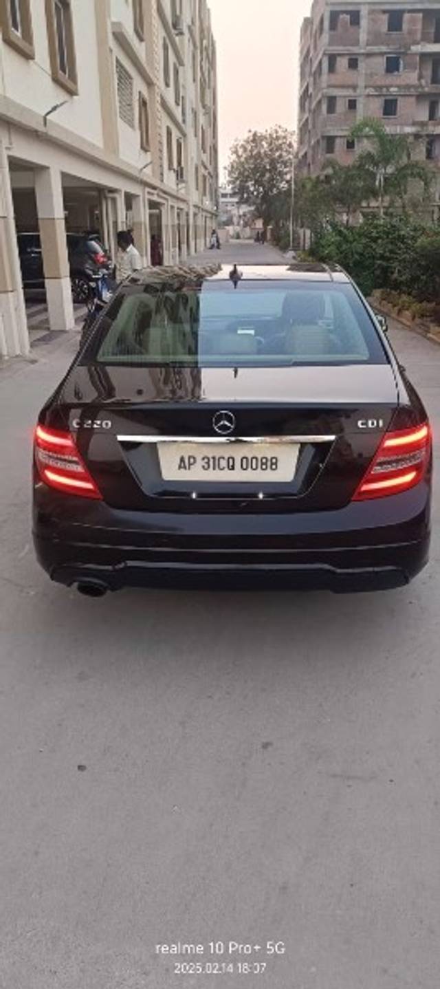 https://images10.gaadi.com/usedgaadi-sellcar/UsedCar/481990e3-7023-4570-bbda-39445ed2dad7/dc0b12de-d6d4-44ec-97e9-b3ef9b4d71ad.jpeg?imwidth=6402