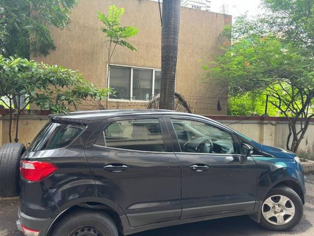 https://images10.gaadi.com/usedgaadi-sellcar/UsedCar/482c7298-0261-4a96-8010-41430841d85f/483d31e4-d9c2-452a-8e7e-ab734156c100.jpg?imwidth=6401