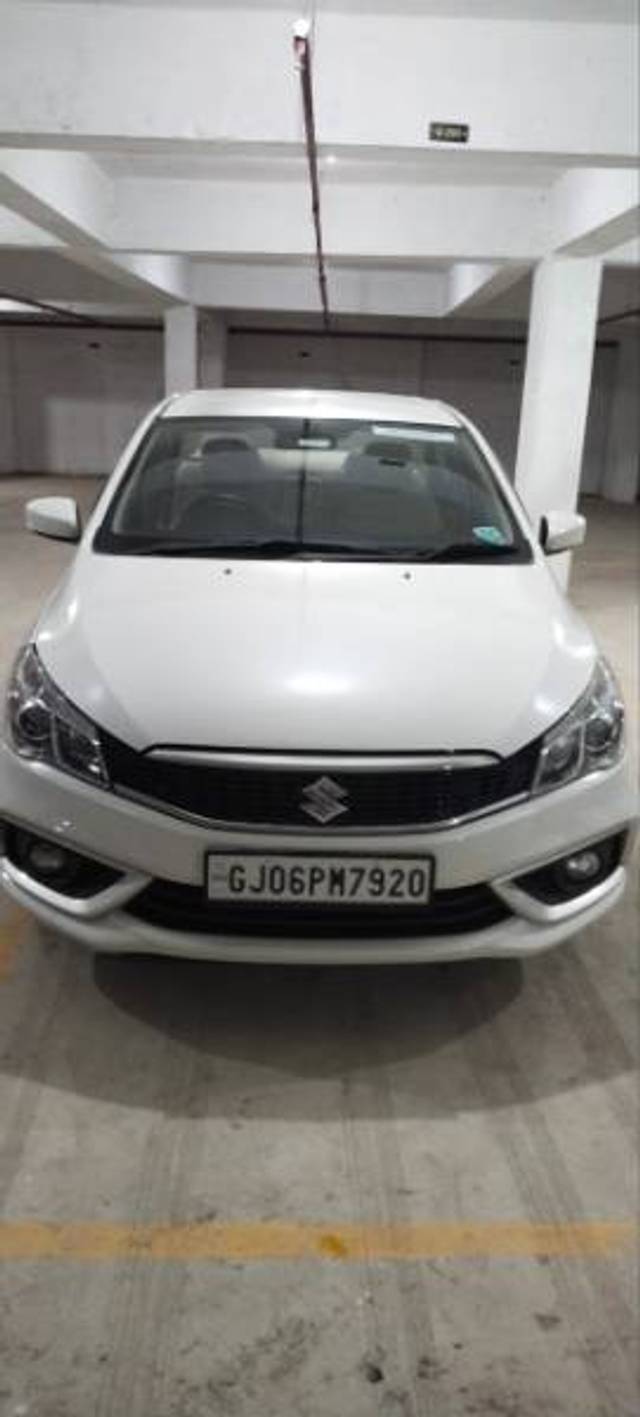 https://images10.gaadi.com/usedgaadi-sellcar/UsedCar/48703194-725a-4d8b-b24e-9af2b539257f/0471d9fe-7624-4f0f-a905-ebe5cf5c46f2.jpg?imwidth=6400