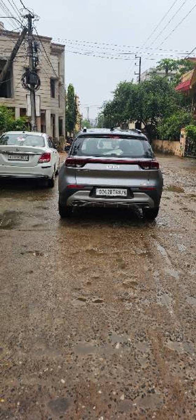 https://images10.gaadi.com/usedgaadi-sellcar/UsedCar/4875f41c-2c58-4134-a5c5-53c2d1fcafaa/882be1a0-4103-49c8-855a-587efc6dace2.jpg?imwidth=6401