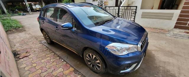 https://images10.gaadi.com/usedgaadi-sellcar/UsedCar/488c2aa8-a87f-46f1-b67a-da49ad5e9611/ac162b3f-d76a-4f8f-aeb4-d1499af68915.jpg?imwidth=6400