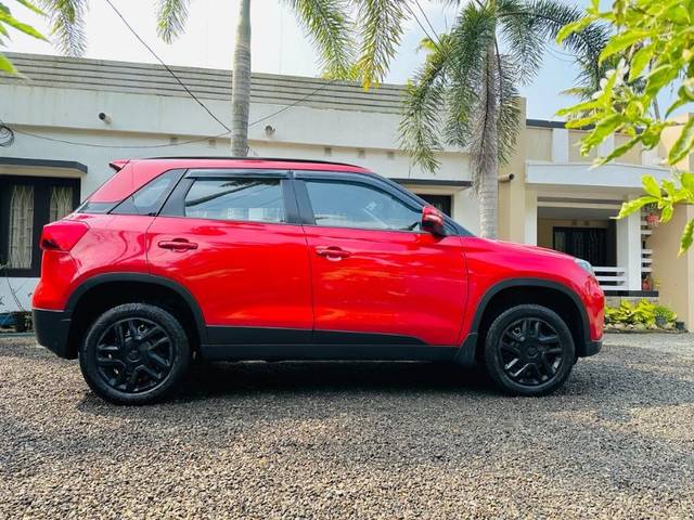 https://images10.gaadi.com/usedgaadi-sellcar/UsedCar/48a7a3a5-b20c-4feb-88d0-fbcb8bb0867c/d71409f6-f3a2-48d5-9127-e811e0433612.jpeg?imwidth=6401