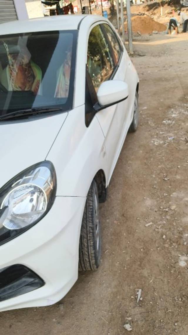 https://images10.gaadi.com/usedgaadi-sellcar/UsedCar/48a85dd5-56f7-4be4-800e-f51d207acc0d/630bacef-c2ed-4698-9742-5f0300d90ed0.jpeg?imwidth=6402