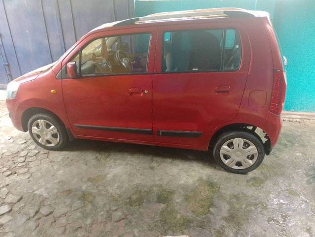 https://images10.gaadi.com/usedgaadi-sellcar/UsedCar/48b4dc7a-60ba-44eb-997f-f0c46594532c/49a31c36-daf3-4a09-9902-f98c2bb4e5b8.jpg?imwidth=6400