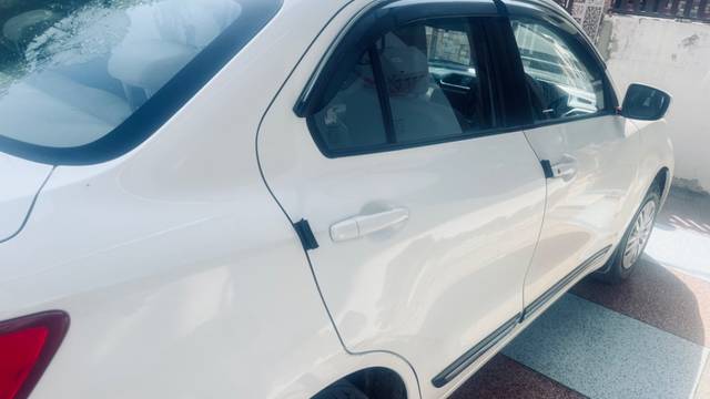 https://images10.gaadi.com/usedgaadi-sellcar/UsedCar/49096ef8-53dd-4d9e-8215-11ca2447d9ba/1fb0cddc-b3eb-46ba-8f9a-baa26302d8ee.jpeg?imwidth=6402