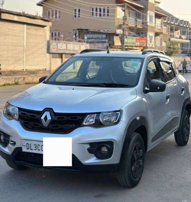 https://images10.gaadi.com/usedgaadi-sellcar/UsedCar/491a9b3c-8afd-4ba8-8ce7-66c888a86098/675cc828-9de4-4895-a488-f5fa11d9cba6.jpg?imwidth=6401