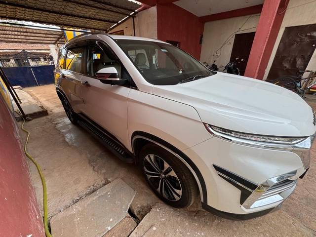 https://images10.gaadi.com/usedgaadi-sellcar/UsedCar/49279f25-8a6c-47f5-9a15-d5df2160b8f9/8ef93feb-5d59-4589-a49a-f4049c67cf5f.jpeg?imwidth=6401