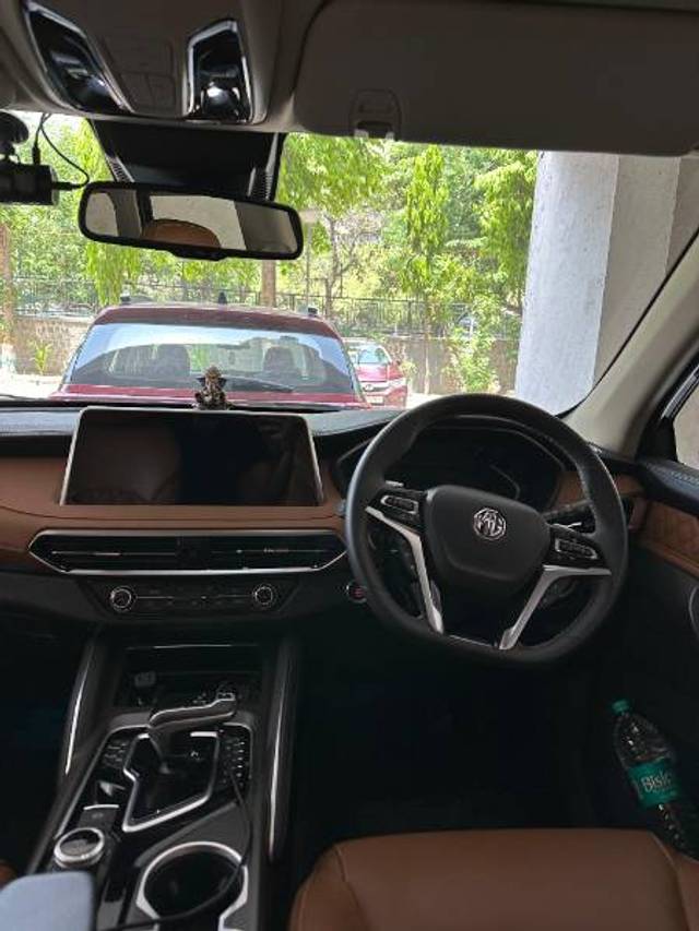 https://images10.gaadi.com/usedgaadi-sellcar/UsedCar/49872407-4195-4301-8aea-8f64c038467a/bdf412e4-769f-4dac-b65c-f2abd2d2b977.jpeg?imwidth=6402