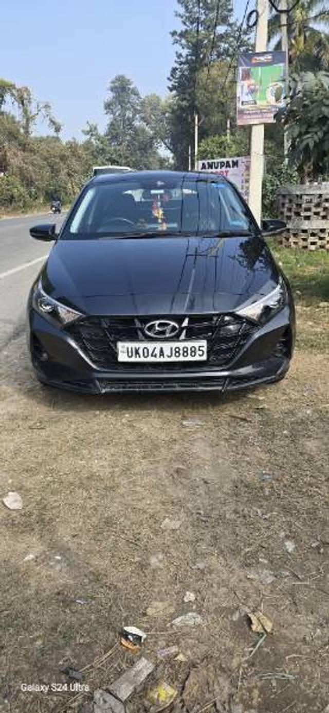 https://images10.gaadi.com/usedgaadi-sellcar/UsedCar/49d0a6fa-951c-49e8-9697-db4c5568bc20/565a36cd-9956-4593-9691-b6133330241b.jpg?imwidth=6400