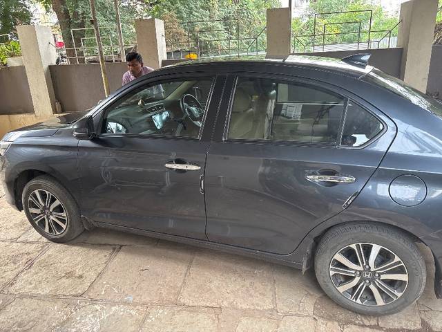 https://images10.gaadi.com/usedgaadi-sellcar/UsedCar/49d249db-0259-4b47-841b-1f499be6eb04/36cdca59-a061-4a74-a4f2-607f5167cb0a.jpg?imwidth=6402