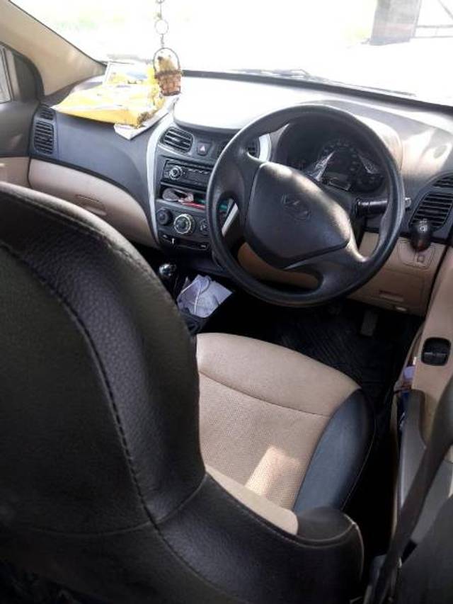 https://images10.gaadi.com/usedgaadi-sellcar/UsedCar/49d319f1-5e2d-40c6-88fb-d596b69e4d5a/df22eaa3-d5b4-403b-9338-8f5f17e36671.jpg?imwidth=6402